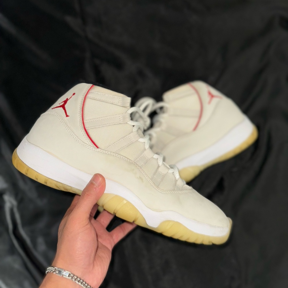 Air jordan 11 “Platinum tint”